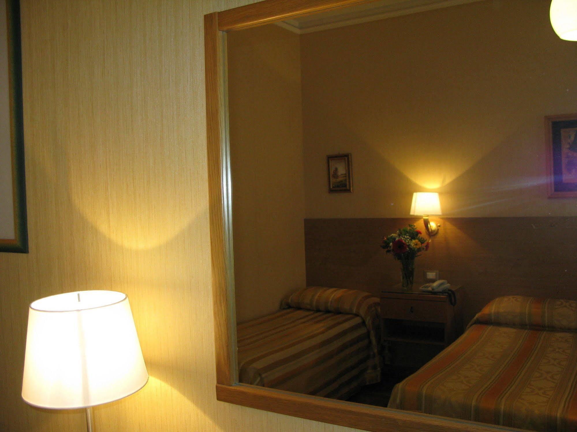 York Hotel โรม ภายนอก รูปภาพ